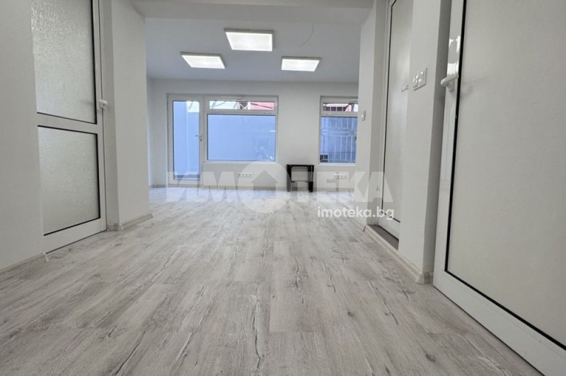 Продава МАГАЗИН, гр. Варна, Колхозен пазар, снимка 4 - Магазини - 51753050