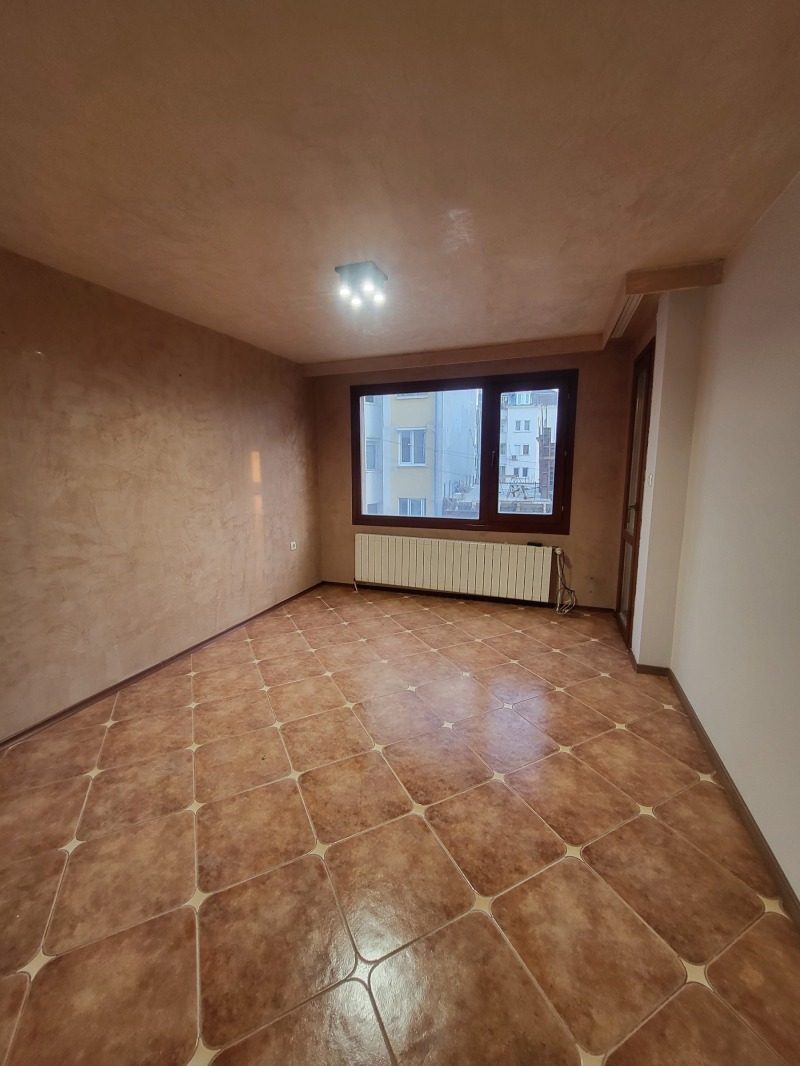Myytävänä  1 makuuhuone Pleven , Idealen tsentar , 84 neliömetriä | 87548492 - kuva [16]