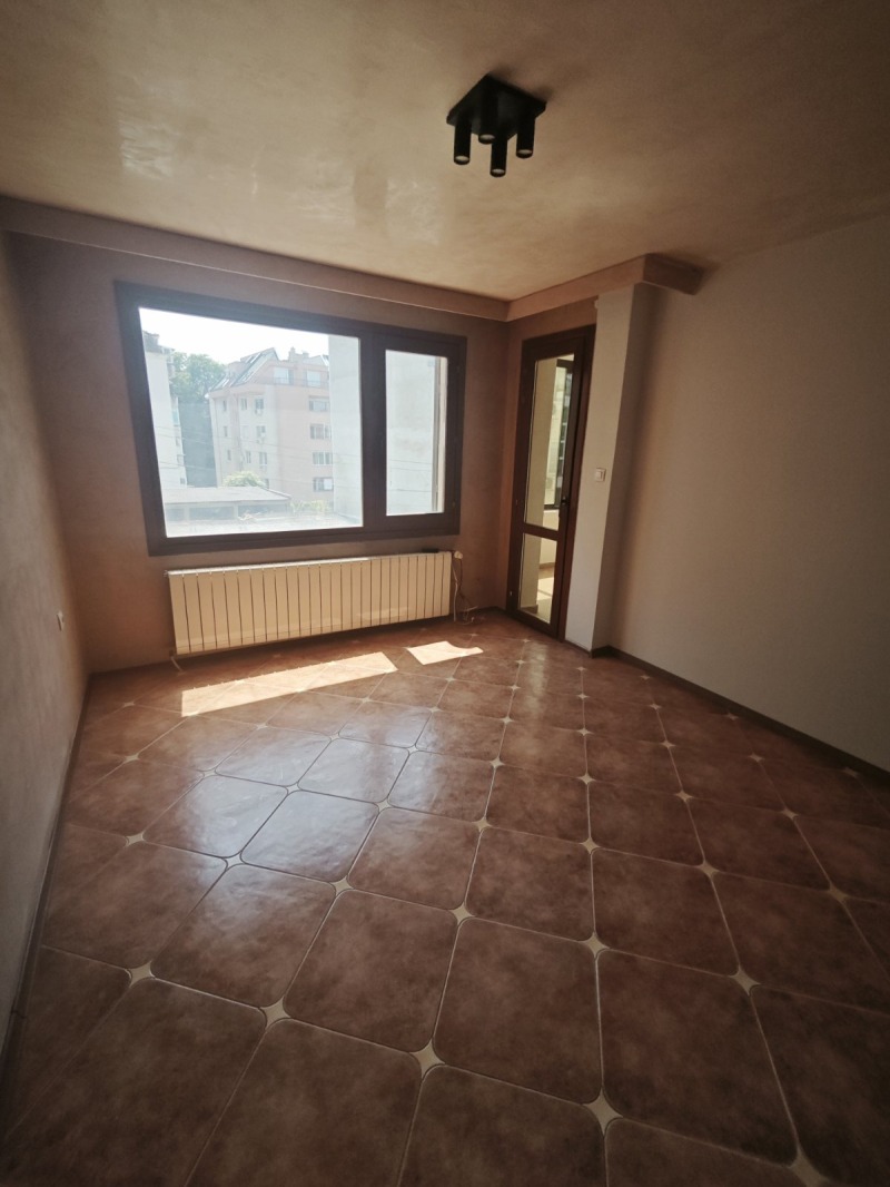 Myytävänä  1 makuuhuone Pleven , Idealen tsentar , 84 neliömetriä | 87548492 - kuva [10]