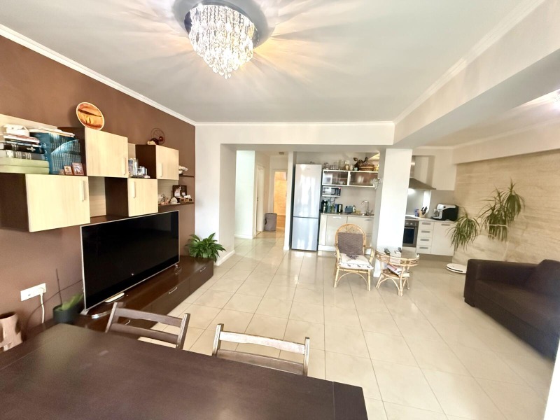 Продава 3-СТАЕН, гр. Пловдив, Център, снимка 2 - Апартаменти - 53256093