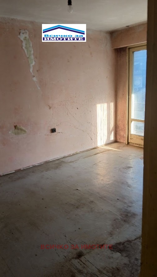 Продава 3-СТАЕН, гр. Русе, Здравец Изток, снимка 2 - Апартаменти - 53518893