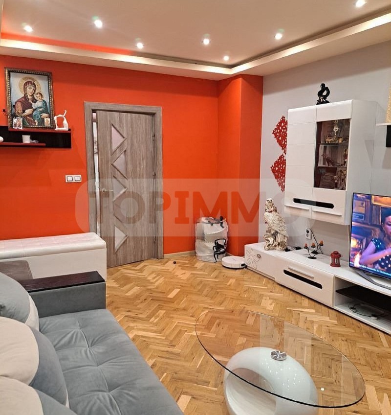 Продава 4-СТАЕН, гр. Варна, Възраждане 4