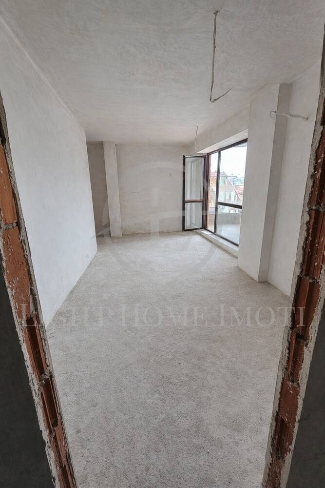 Продава МНОГОСТАЕН, гр. Пловдив, Център, снимка 2 - Апартаменти - 53908058