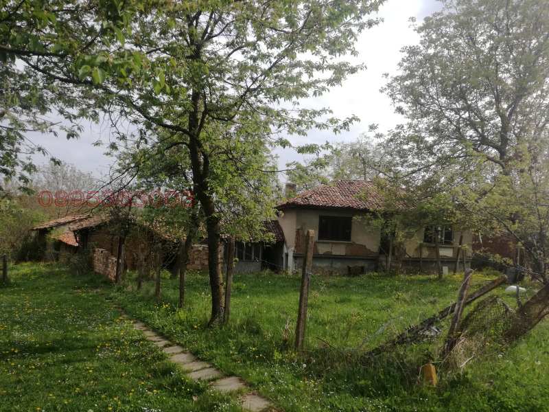 Продава КЪЩА, с. Кьосевци, област Търговище