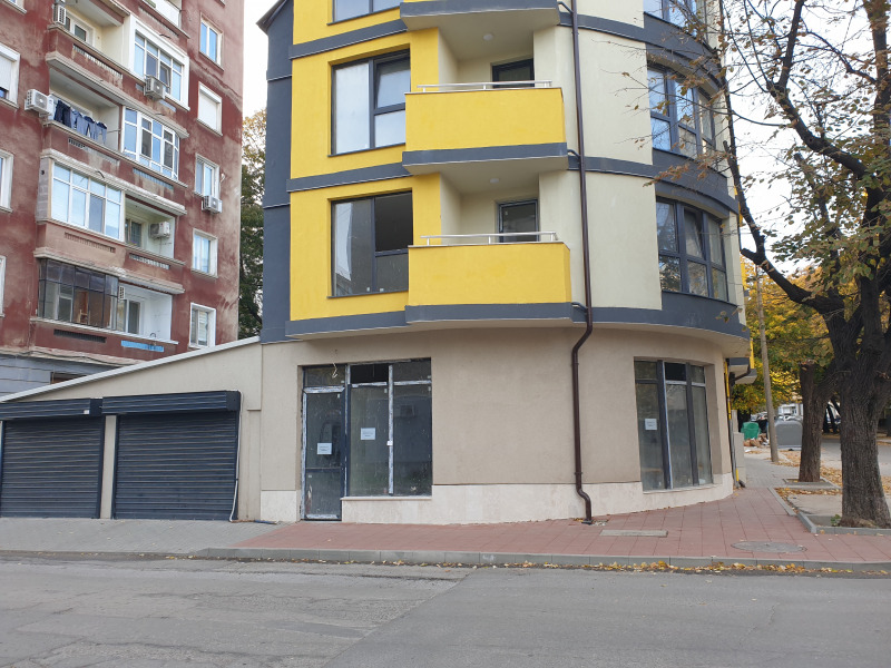 Продава БИЗНЕС ИМОТ, гр. Русе, Широк център