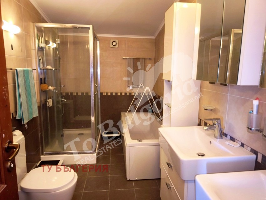 Продава 3-СТАЕН, гр. Велико Търново, Варуша, снимка 11 - Апартаменти - 55235659