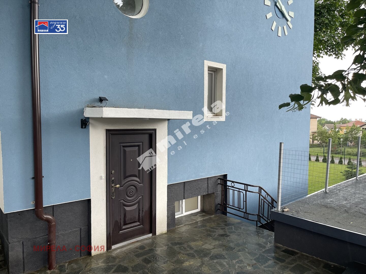 Продава КЪЩА, гр. Годеч, област София област, снимка 2 - Къщи - 53812004