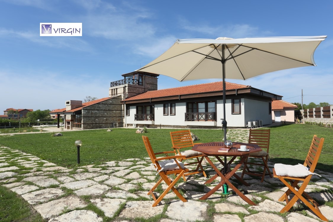 Продава ХОТЕЛ, с. Тюленово, област Добрич, снимка 2 - Хотели - 51495804