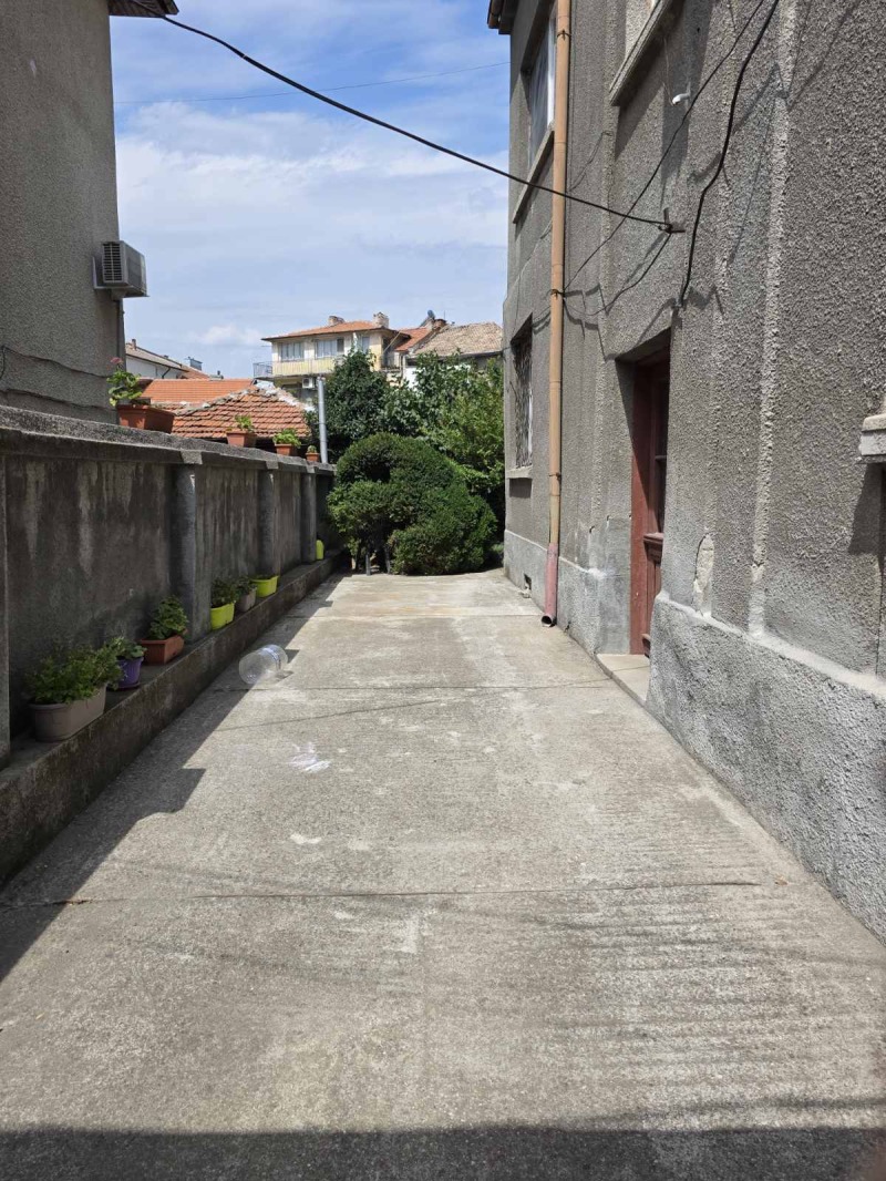 Продава ЕТАЖ ОТ КЪЩА, гр. Хасково, Училищни, снимка 7 - Етаж от къща - 53600170