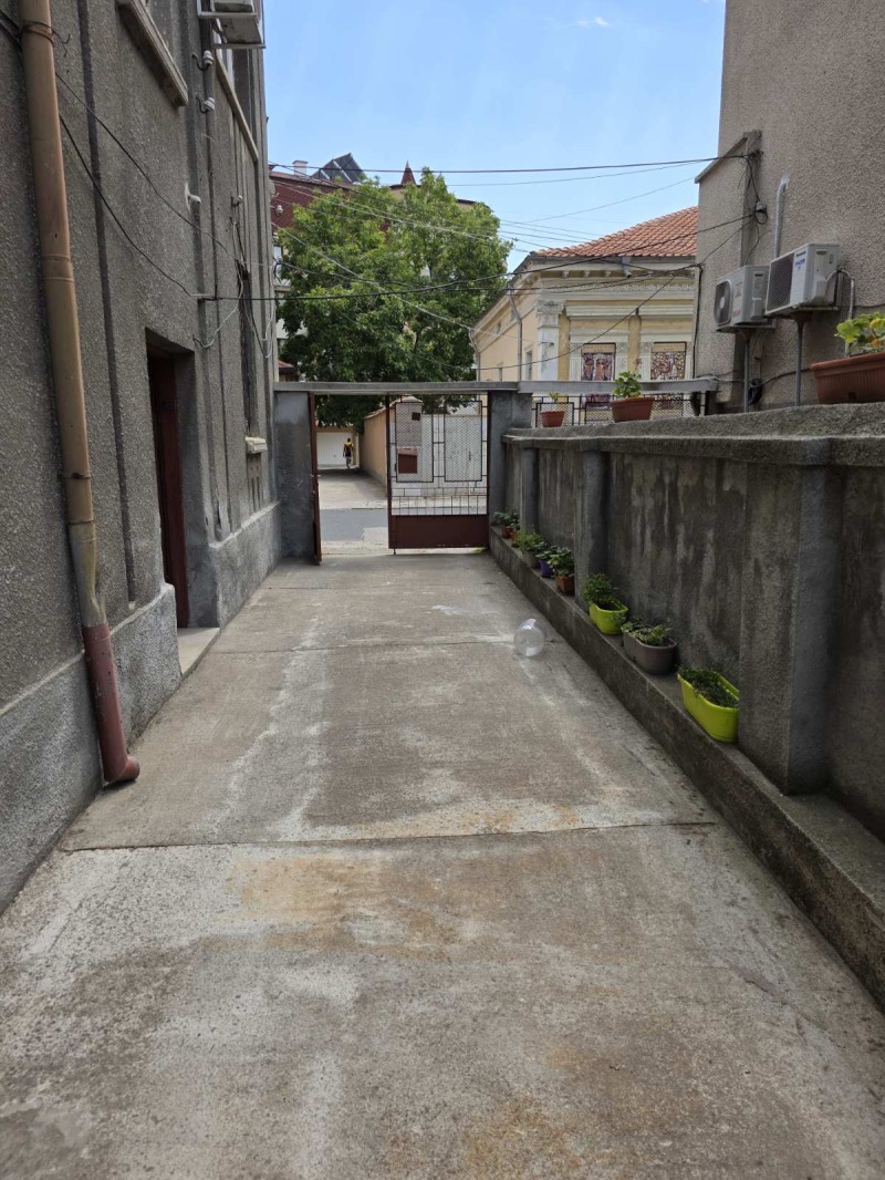 Продава ЕТАЖ ОТ КЪЩА, гр. Хасково, Училищни, снимка 6 - Етаж от къща - 53600170