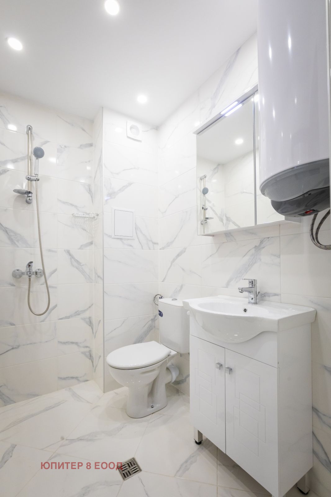 Продава АТЕЛИЕ, ТАВАН, гр. София, Център, снимка 13 - Апартаменти - 56224992