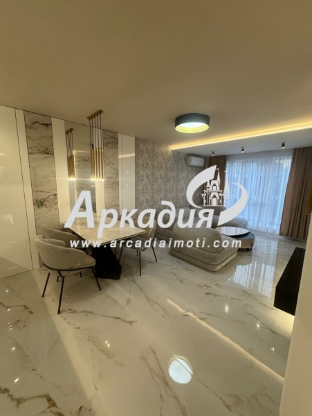 Продава 3-СТАЕН, гр. Пловдив, Остромила