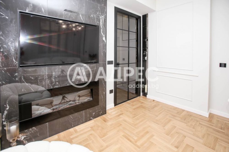 Na sprzedaż  3+ sypialni Sofia , Centar , 133 mkw | 63426535 - obraz [14]