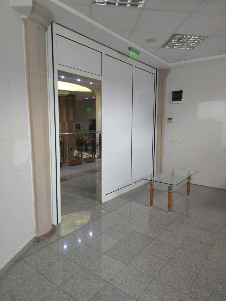 Продава ОФИС, гр. Плевен, Идеален център, снимка 2 - Офиси - 53301433