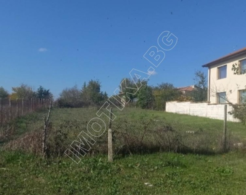 Продава ПАРЦЕЛ, с. Китка, област Варна