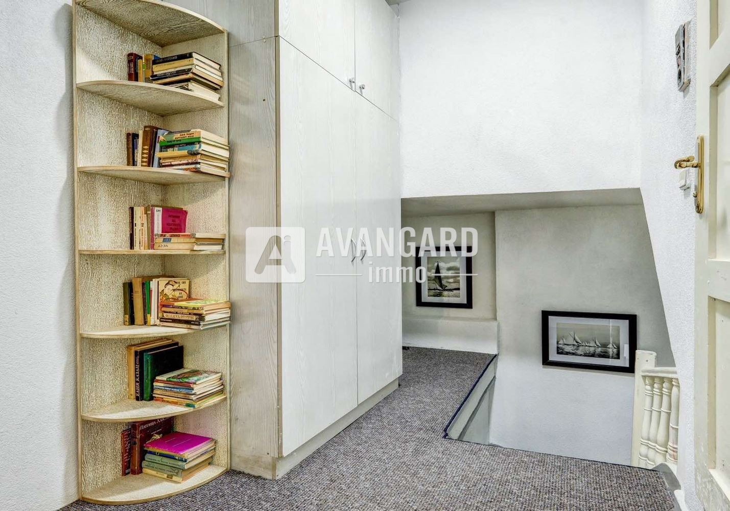 Продава ЕТАЖ ОТ КЪЩА, гр. Варна, Гръцка махала, снимка 12 - Етаж от къща - 54687557