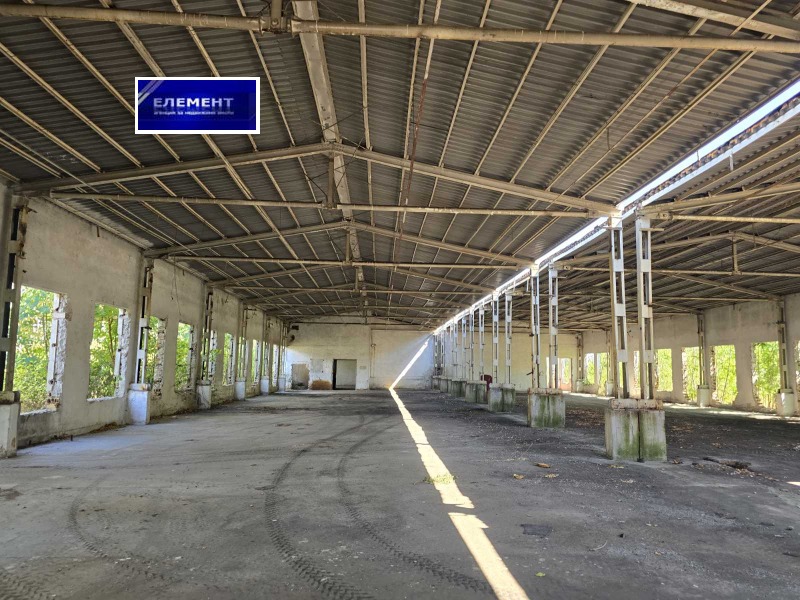 For Sale  Industrial building Plovdiv , Industrialna zona - Sever , 30000 sq.m | 94178466 - image [7]