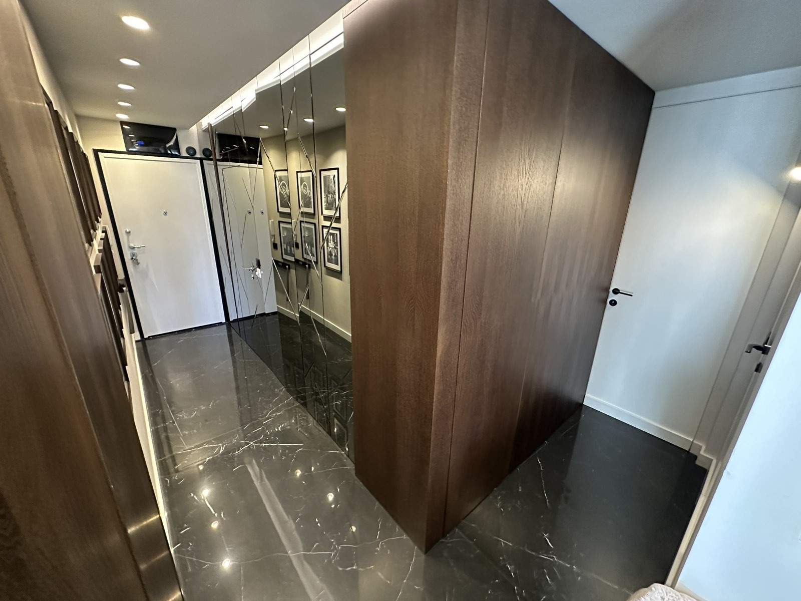 Продава 3-СТАЕН, гр. София, Витоша, снимка 11 - Апартаменти - 55910560