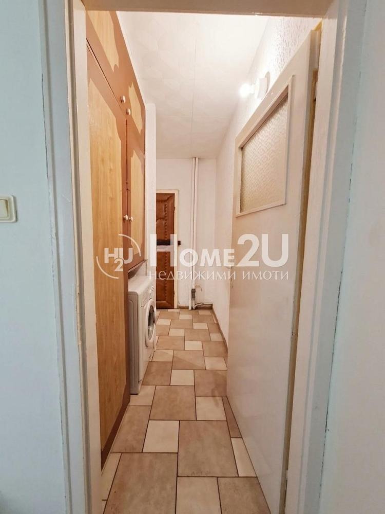 Продава 2-СТАЕН, гр. Бургас, Изгрев, снимка 3 - Апартаменти - 54640049