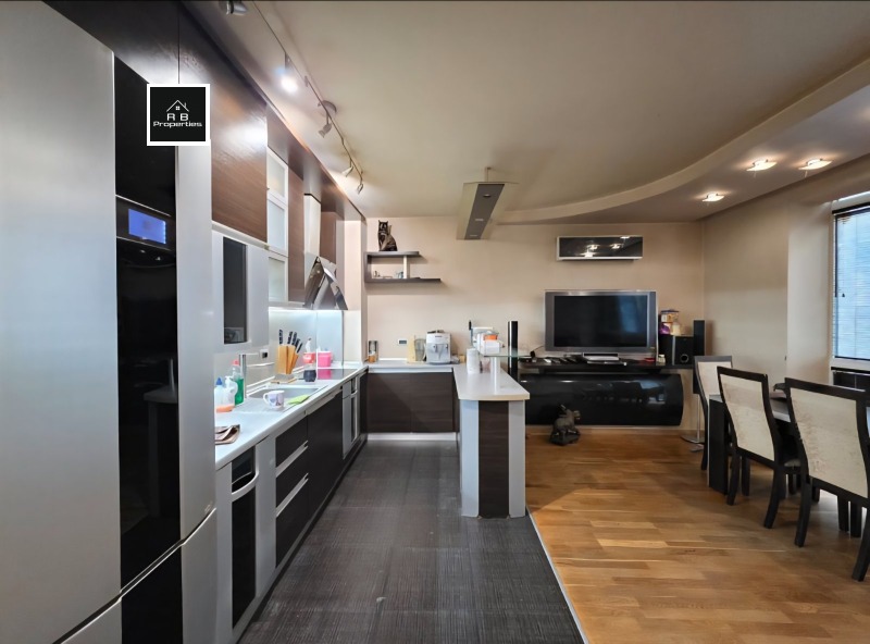 Na prodej  2 ložnice Sofia , Banišora , 91 m2 | 22474655 - obraz [14]