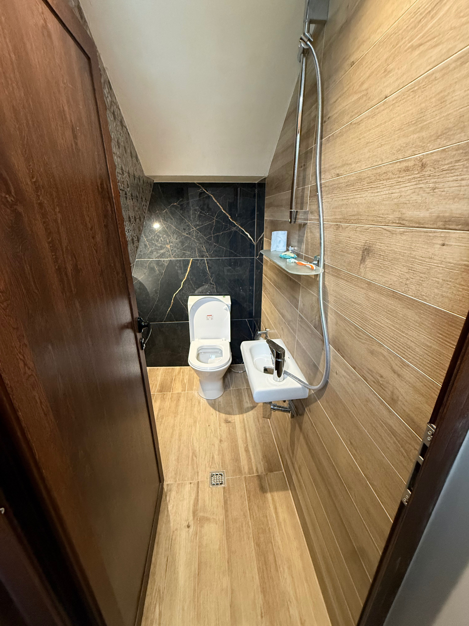 Продава КЪЩА, гр. София, гр. Банкя, снимка 8 - Къщи - 54639076