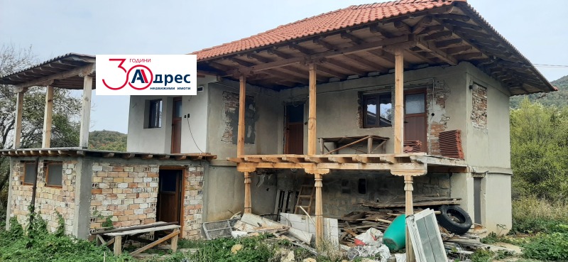 Продава КЪЩА в област Велико Търново, гр. Елена - 110 кв.м / 70 000 € » 136 908.10 лв., АДРЕС НЕДВИЖИМИ ИМОТИ - КАНТОРА ЕЛЕНА