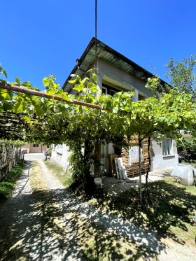 Piso de la casa Prigarov rayon, Pernik 16