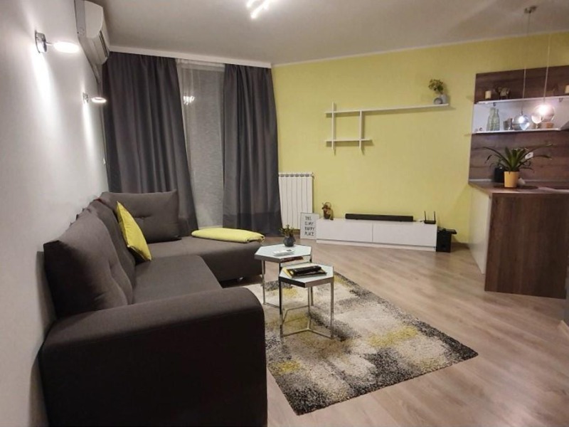 Продава  2-стаен град София , Младост 4 , 87 кв.м | 41792323