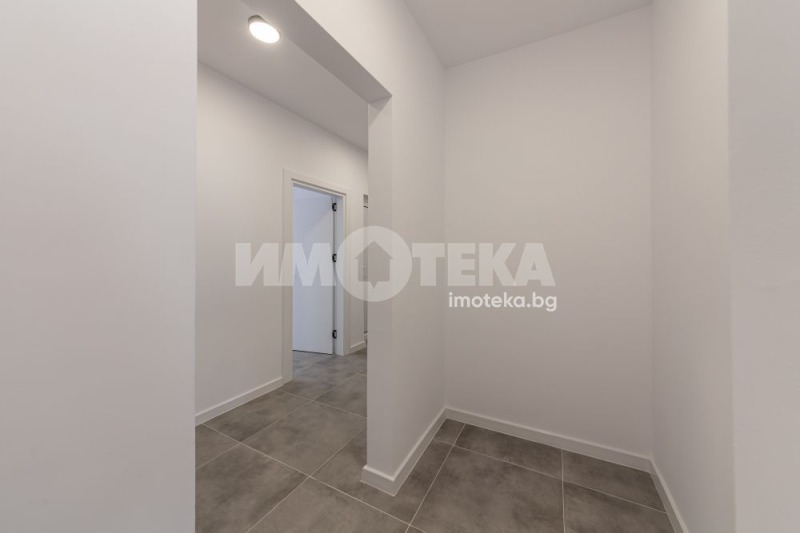 Продава  3-стаен град Варна , Възраждане 1 , 72 кв.м | 70828390 - изображение [10]