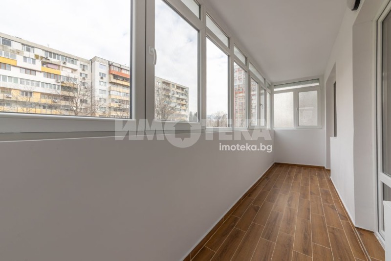 Продава  3-стаен град Варна , Възраждане 1 , 72 кв.м | 70828390 - изображение [11]