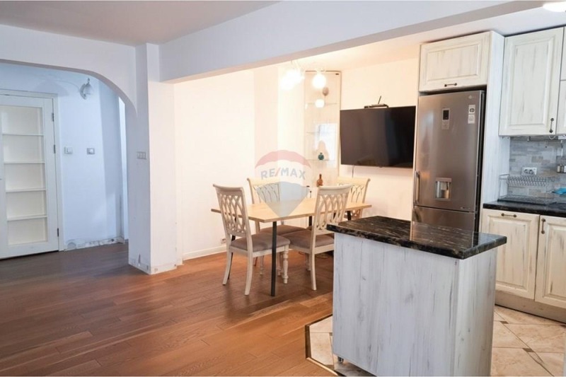 Продава 3-СТАЕН, гр. Варна, Лятно кино Тракия, снимка 2 - Апартаменти - 53096950