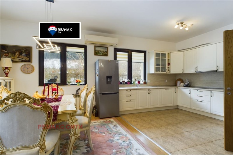 De vânzare  Casa Sofia , m-t Detsci grad , 234 mp | 10964071 - imagine [2]