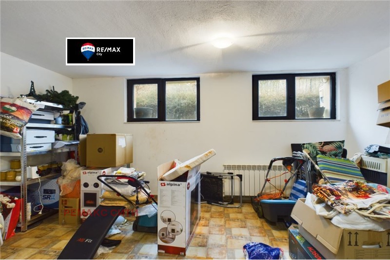 De vânzare  Casa Sofia , m-t Detsci grad , 234 mp | 10964071 - imagine [5]