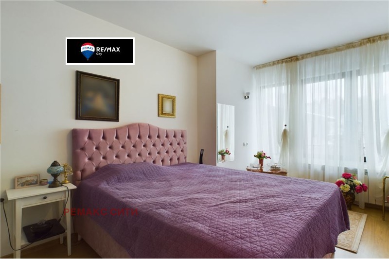 De vânzare  Casa Sofia , m-t Detsci grad , 234 mp | 10964071 - imagine [9]