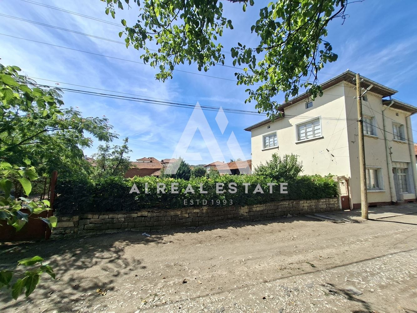 Продава КЪЩА, с. Ъглен, област Ловеч, снимка 2 - Къщи - 51654487