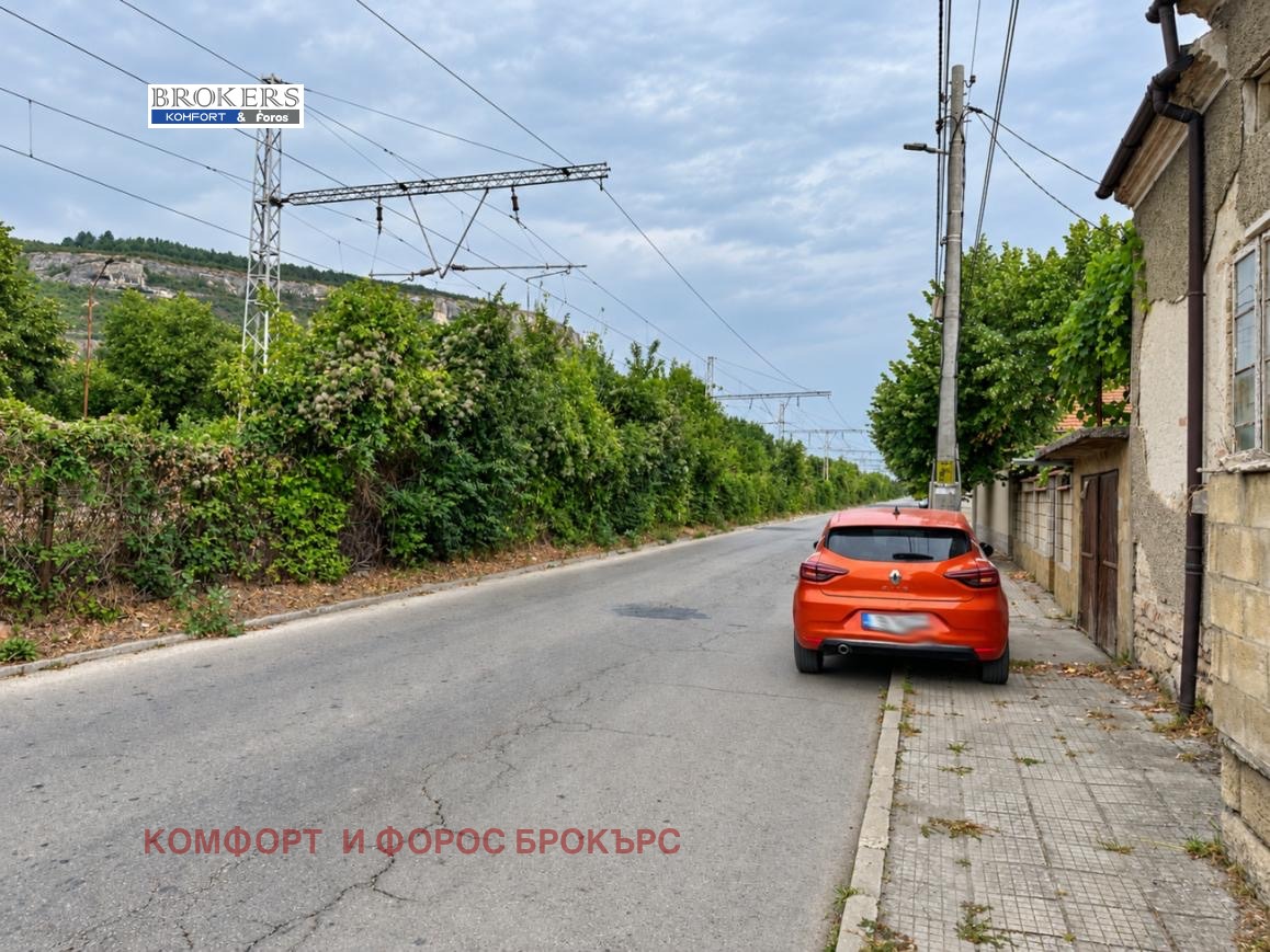 Продава КЪЩА, гр. Провадия, област Варна, снимка 3 - Къщи - 56563102