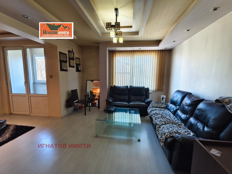 Продава 2-СТАЕН в град Пазарджик, Център - 72 кв.м / 85 000 € » 166 245.55 лв., ИГНАТОВ ИМОТИ