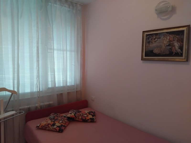 Продава  3-стаен град Русе , Ялта , 75 кв.м | 53250241 - изображение [7]