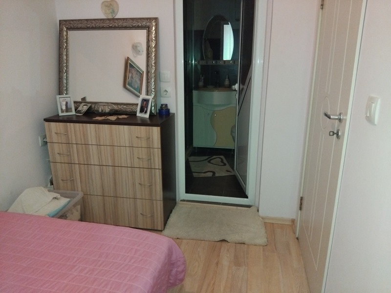 Zu verkaufen  2 Schlafzimmer Ruse , Jalta , 75 qm | 53250241 - Bild [8]