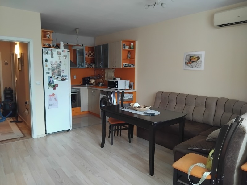 Na prodej  2 ložnice Ruse , Jalta , 75 m2 | 53250241 - obraz [3]