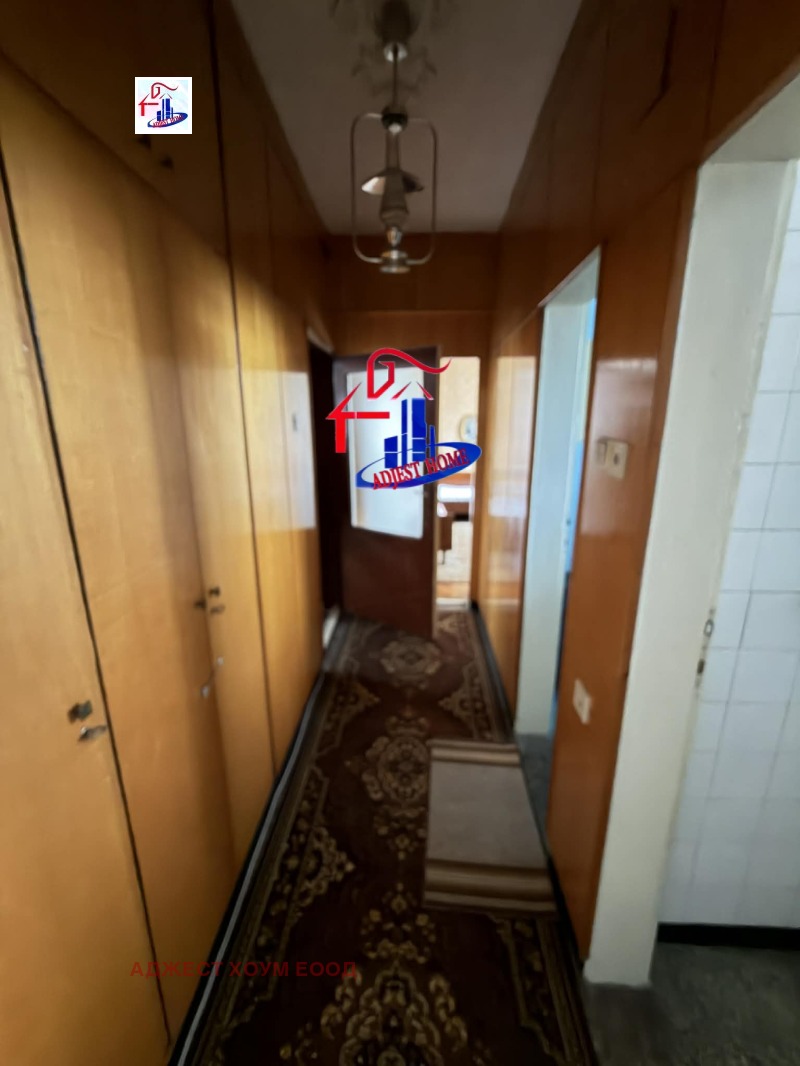 Продава 3-СТАЕН, гр. Шумен, Център, снимка 9 - Апартаменти - 53453068