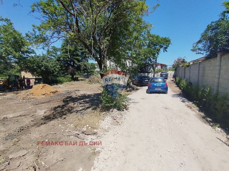 Na prodej  Spiknutí Varna , m-t Dolna Traka , 1216 m2 | 24563569 - obraz [2]