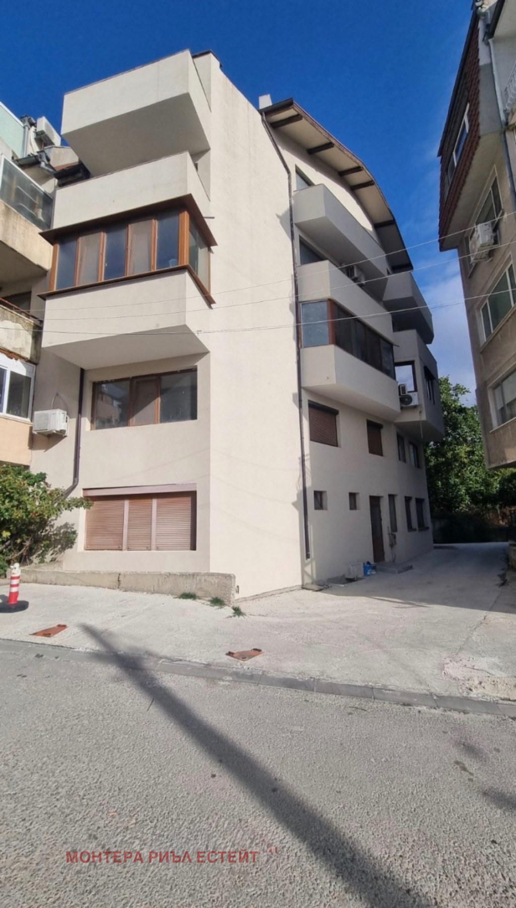Продава АТЕЛИЕ, ТАВАН, гр. Варна, Бриз, снимка 9 - Апартаменти - 53016321