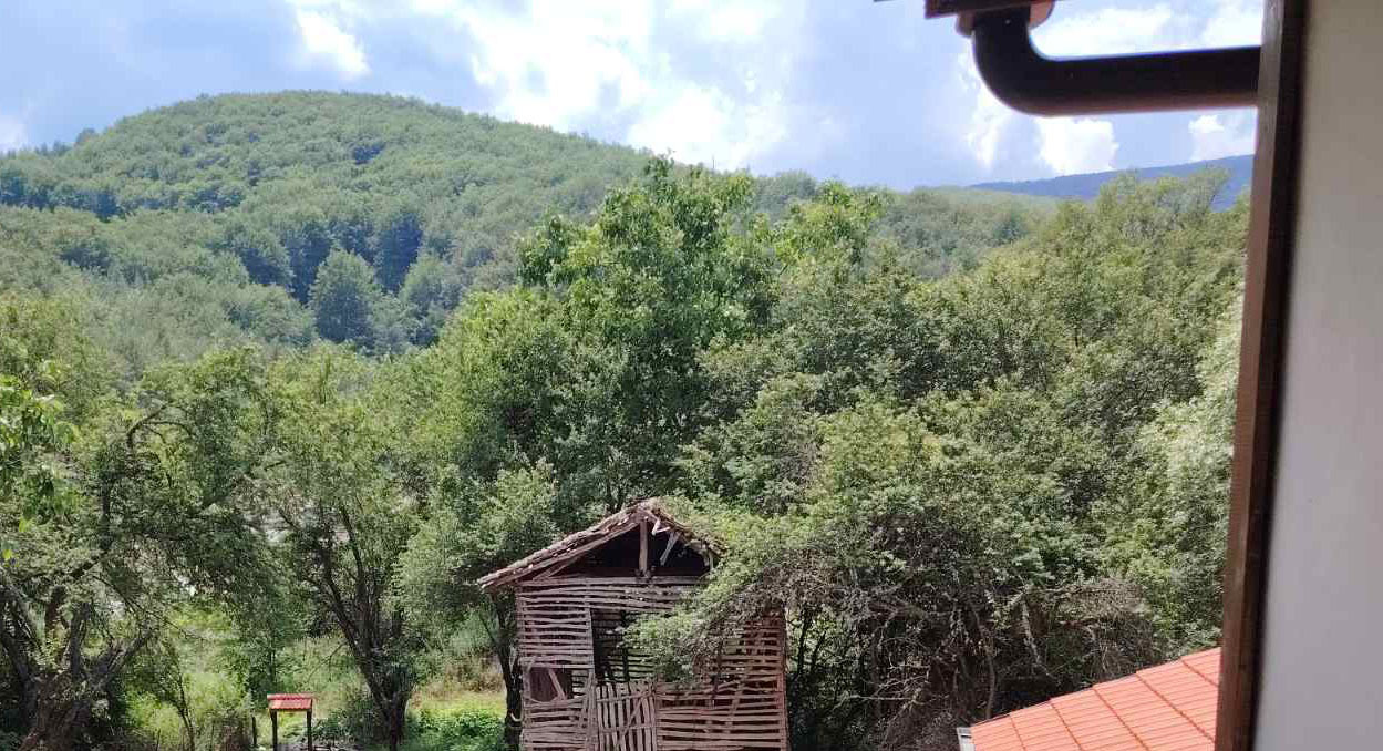 Продава КЪЩА, с. Горна Секирна, област Перник, снимка 14 - Къщи - 55970233