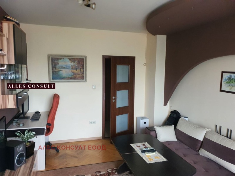 Myytävänä  2 makuuhuonetta Sofia , Zapaden park , 70 neliömetriä | 50211936 - kuva [5]