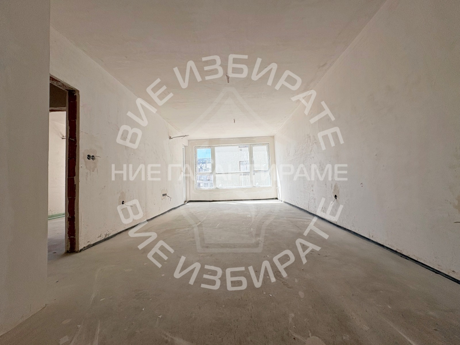 Продава 2-СТАЕН, гр. Варна, Левски 1