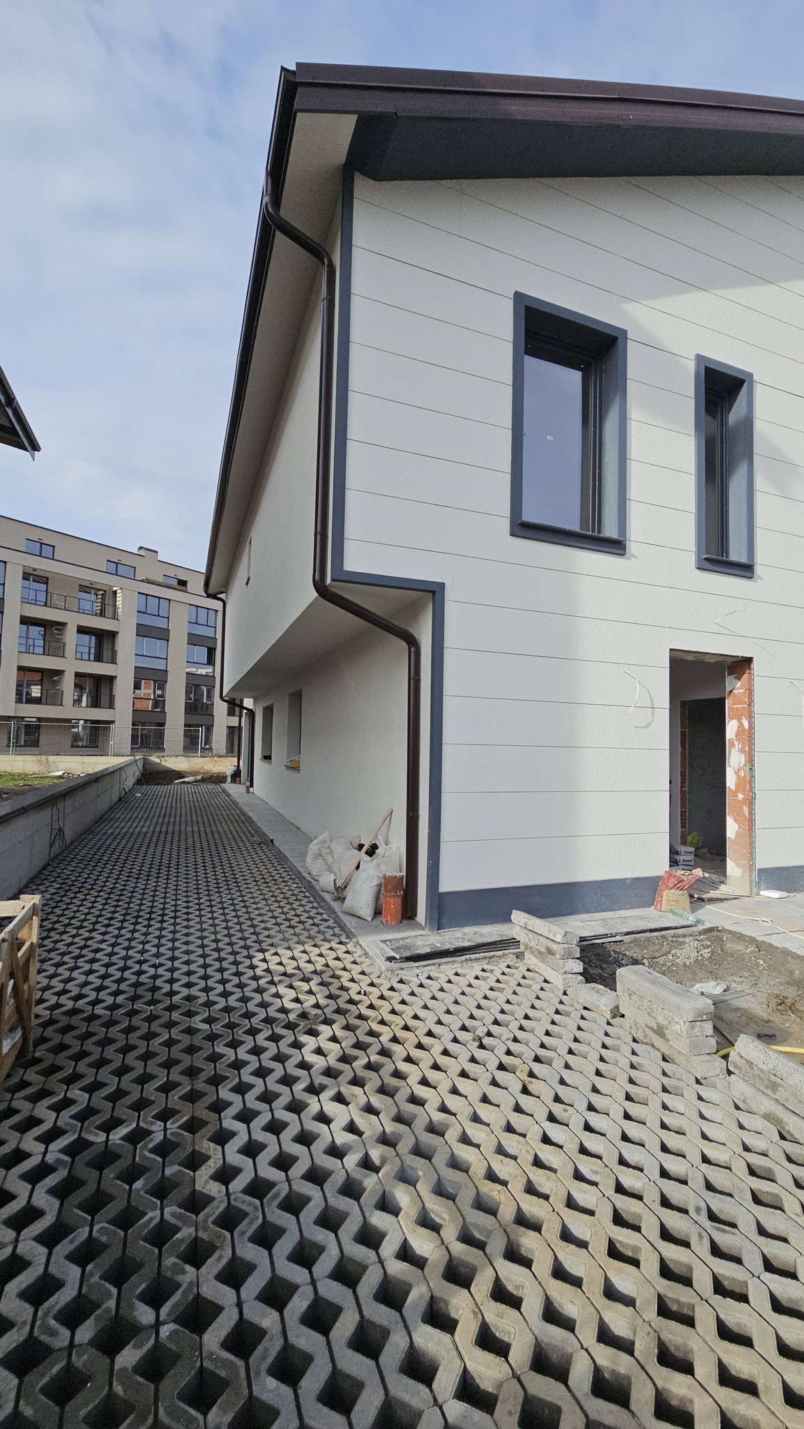 Продава КЪЩА, гр. Пловдив, Остромила, снимка 2 - Къщи - 53076012