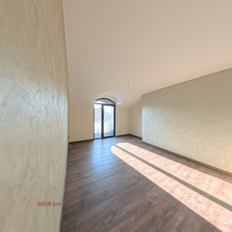 Продава  3-стаен град Перник , Център , 113 кв.м | 71710930 - изображение [4]