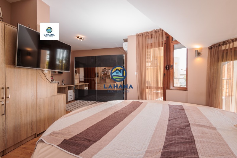 Продава КЪЩА, гр. Бургас, Сарафово, снимка 12 - Къщи - 52192643