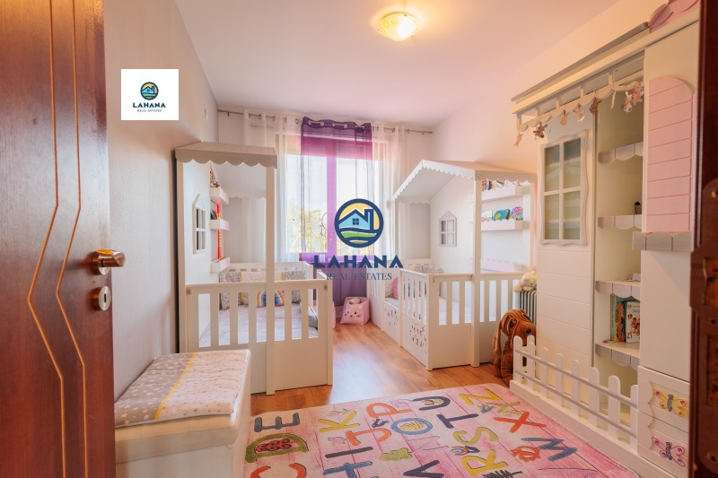 Продава КЪЩА, гр. Бургас, Сарафово, снимка 13 - Къщи - 52192643